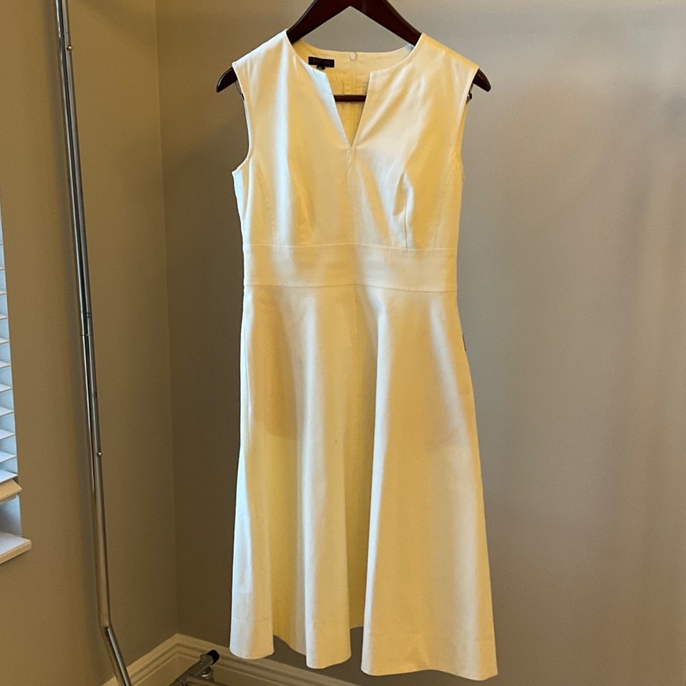Escada Cream Sleeveless Dress